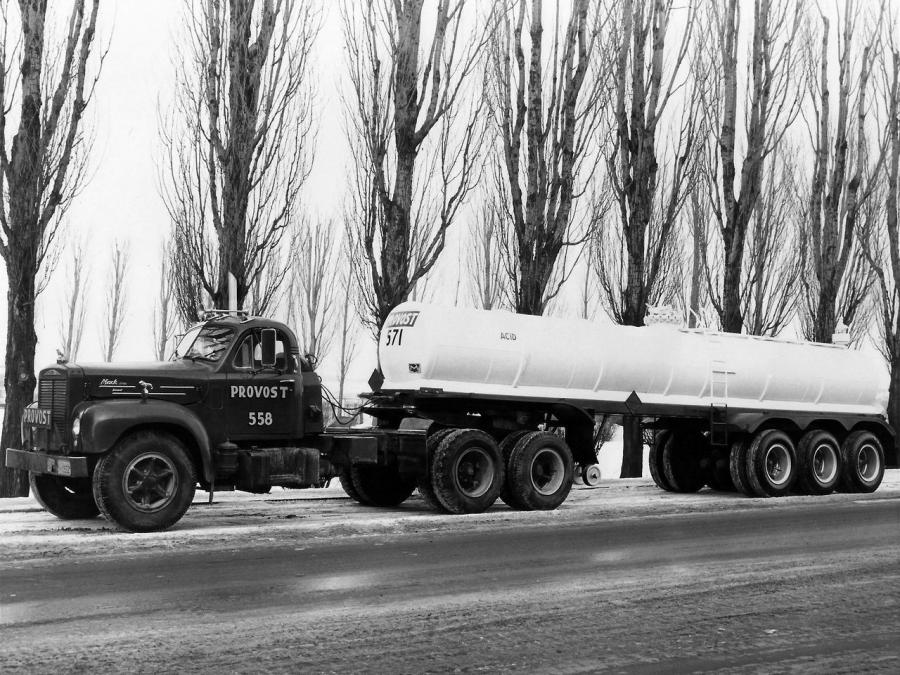  Mack B77 1958 года  (фото 2 из 2)